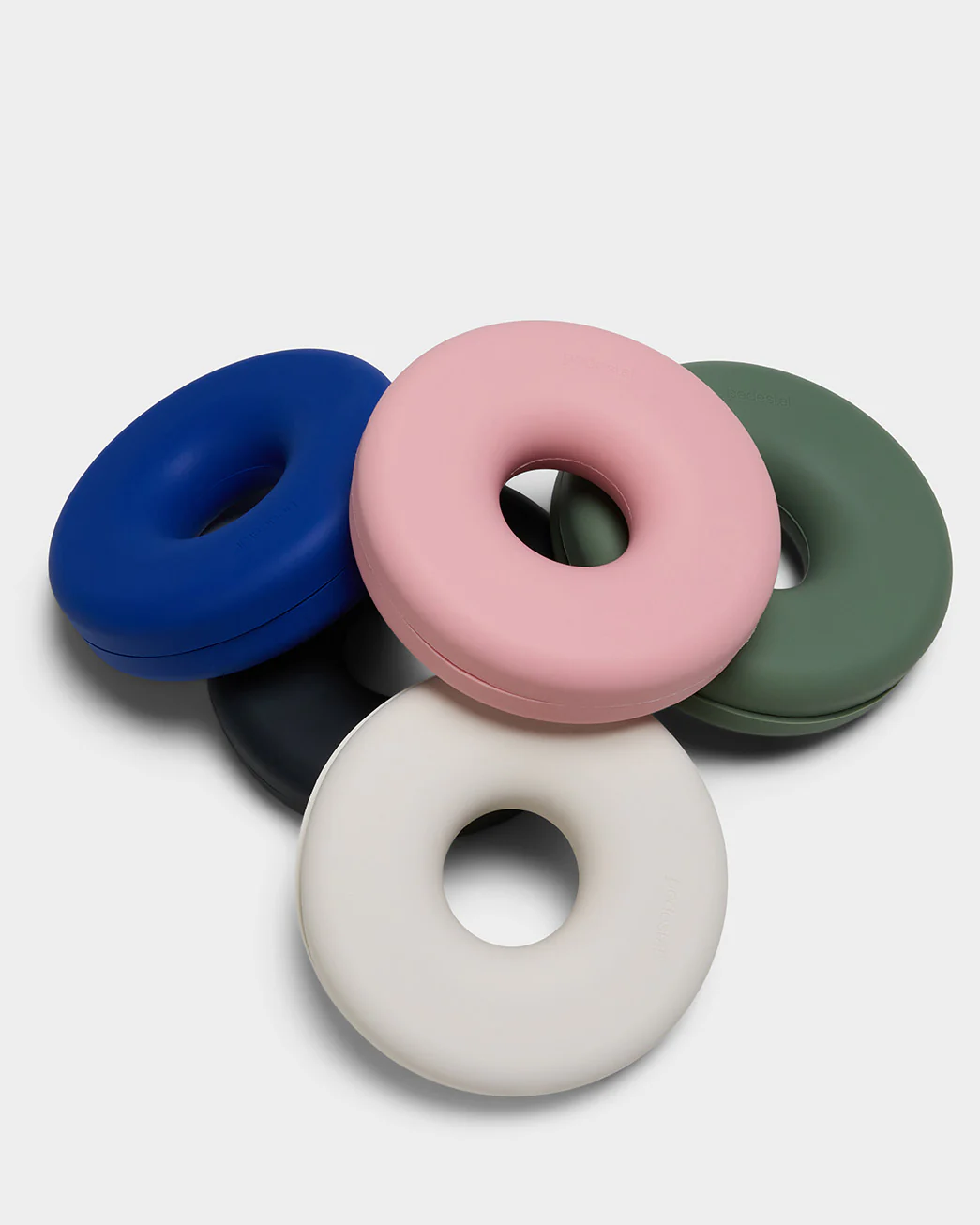 Cable Bagel - Charcoal - Image 3