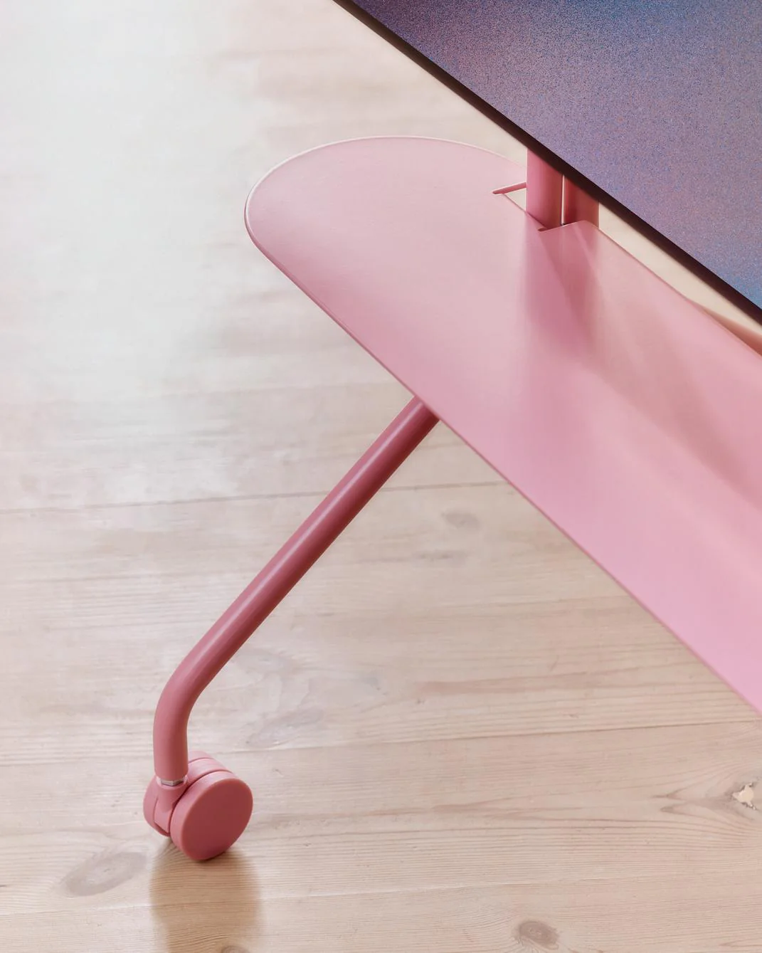 Moon Rollin' - Bubble Gum - Image 4