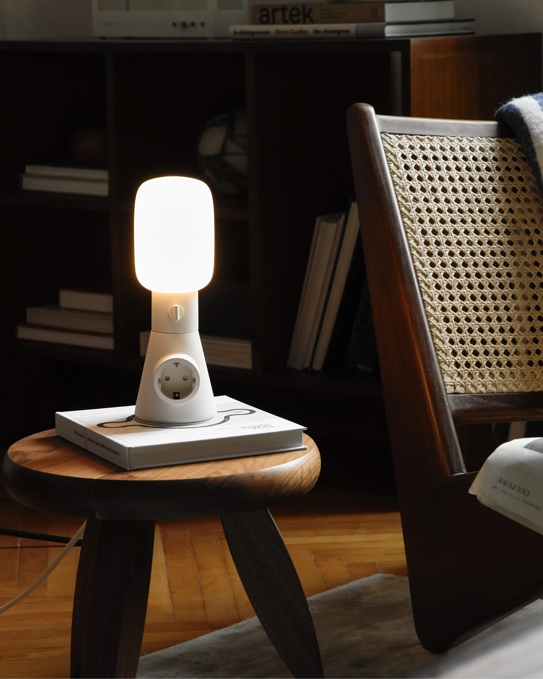Plug-in Lamp - Pearl - Image 11